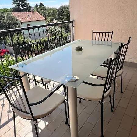 Domus Maria With Swimming Pool And Free Parking Holiday home Banjole
